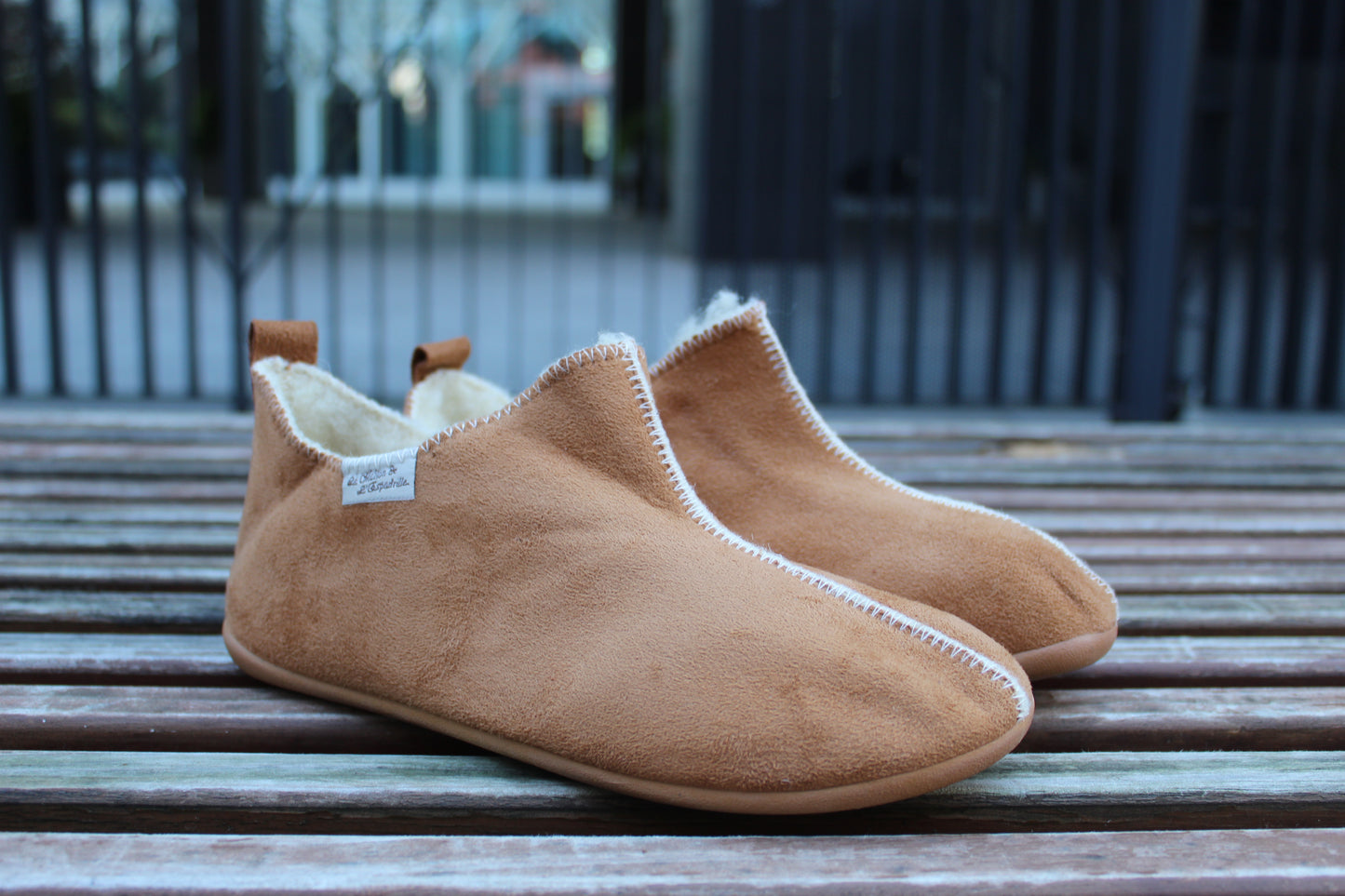 Stivaletti alcantara lana vergine cammello