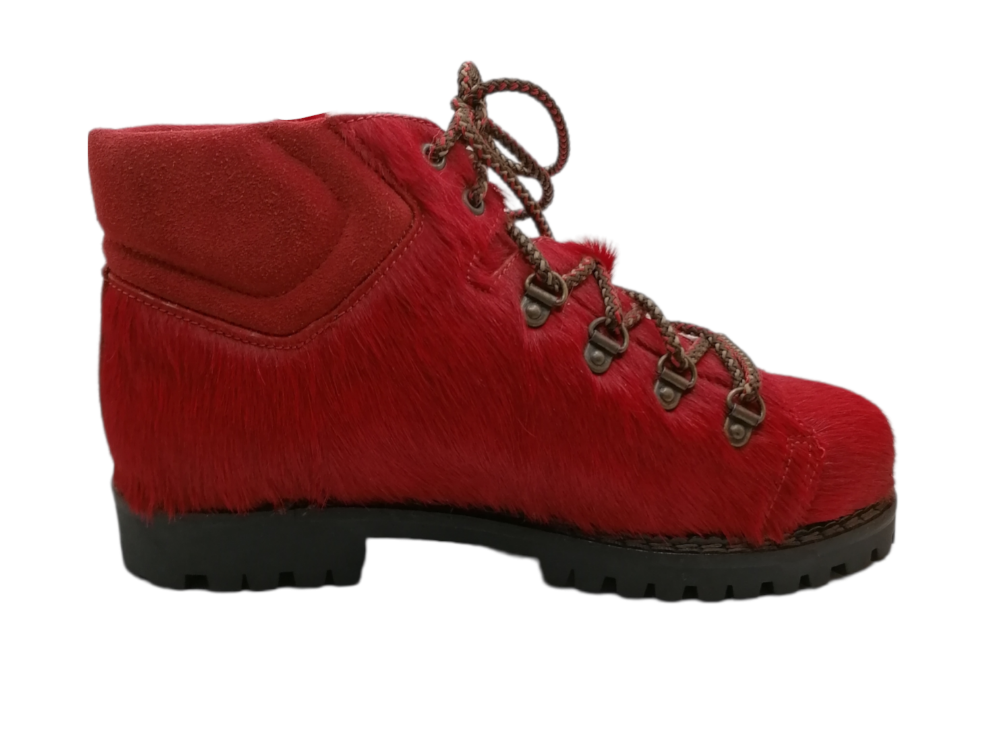 Pedule in cavallino rosso