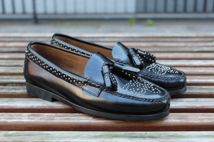 Mocassini in pelle nera borchie e nappine