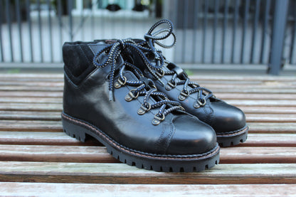 Pedule alte in pelle nero