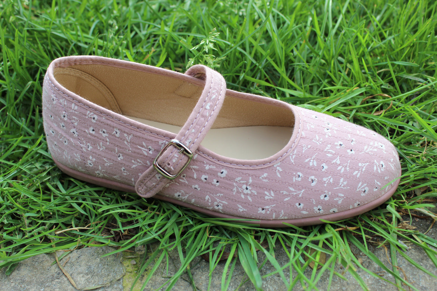Ballerine in cotone matellassé rosa con fiori