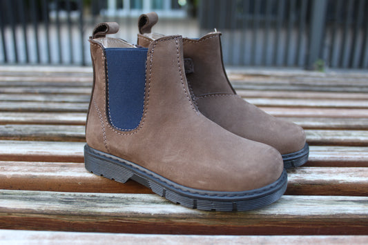 Stivaletti beatles in nabuk marrone con elastico blu
