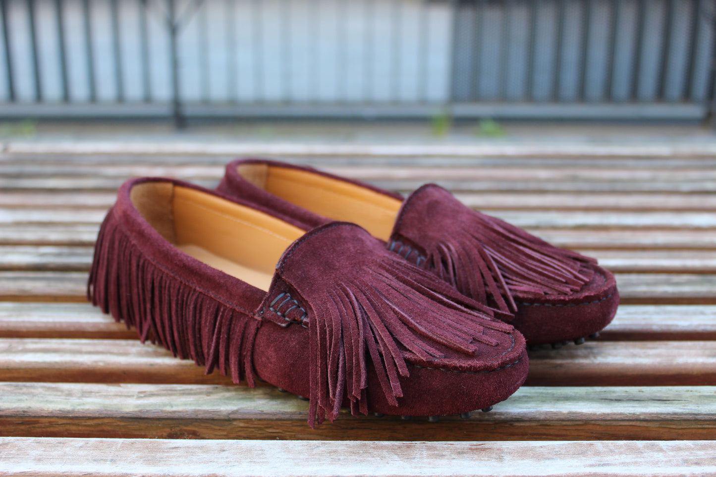 Mocassini scamosciati frange bordeaux