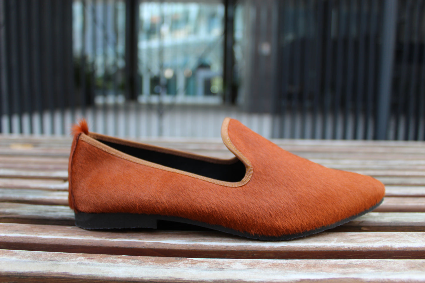Slippers effetto cavallino cognac