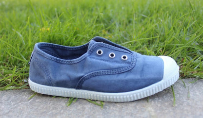 Scarpette Cienta in cotone con occhielli metallici blu notte