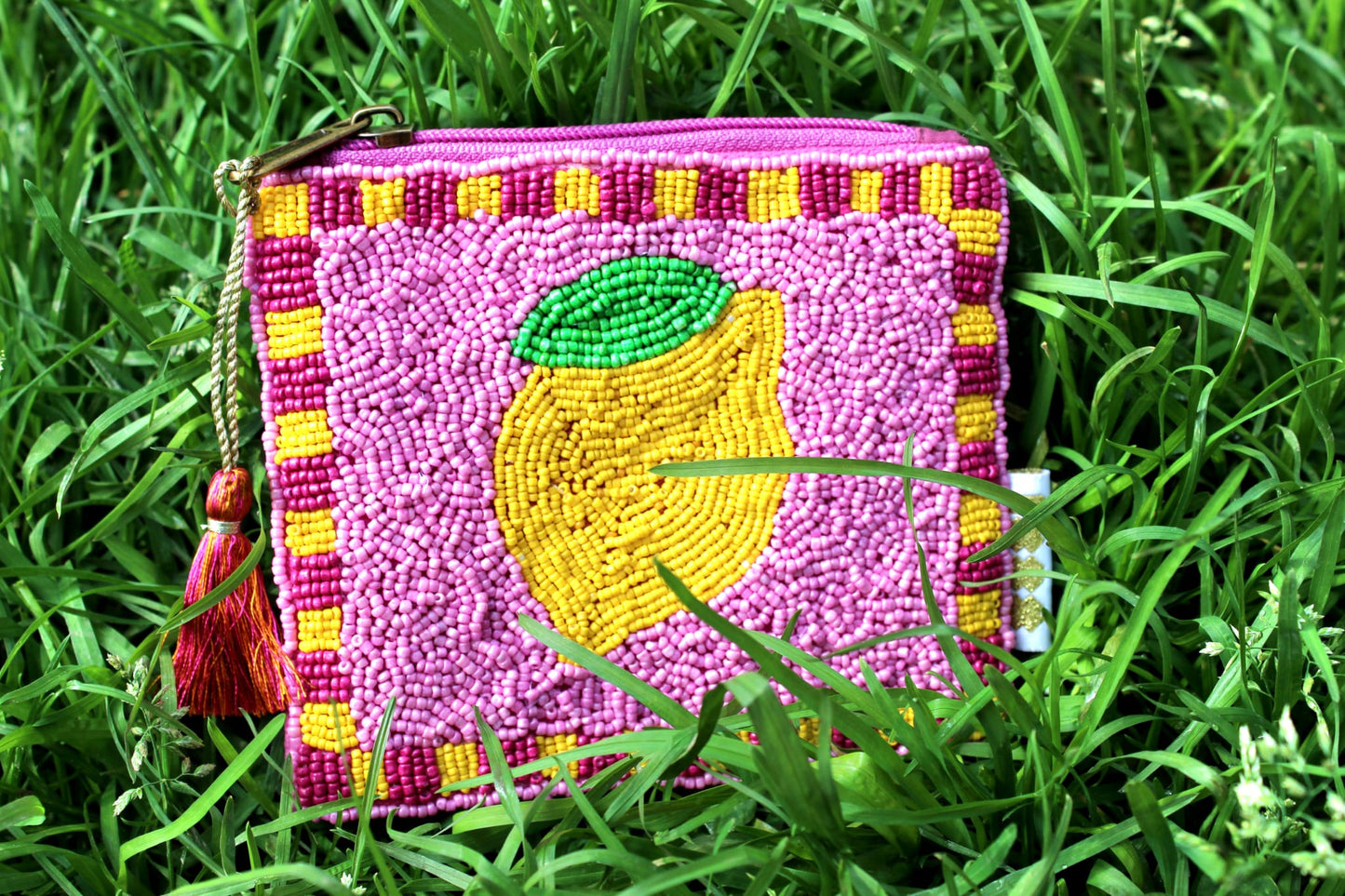 Pochette ricamata limone