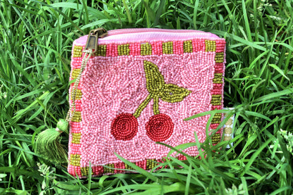 Pochette ricamata rosa ciliegie