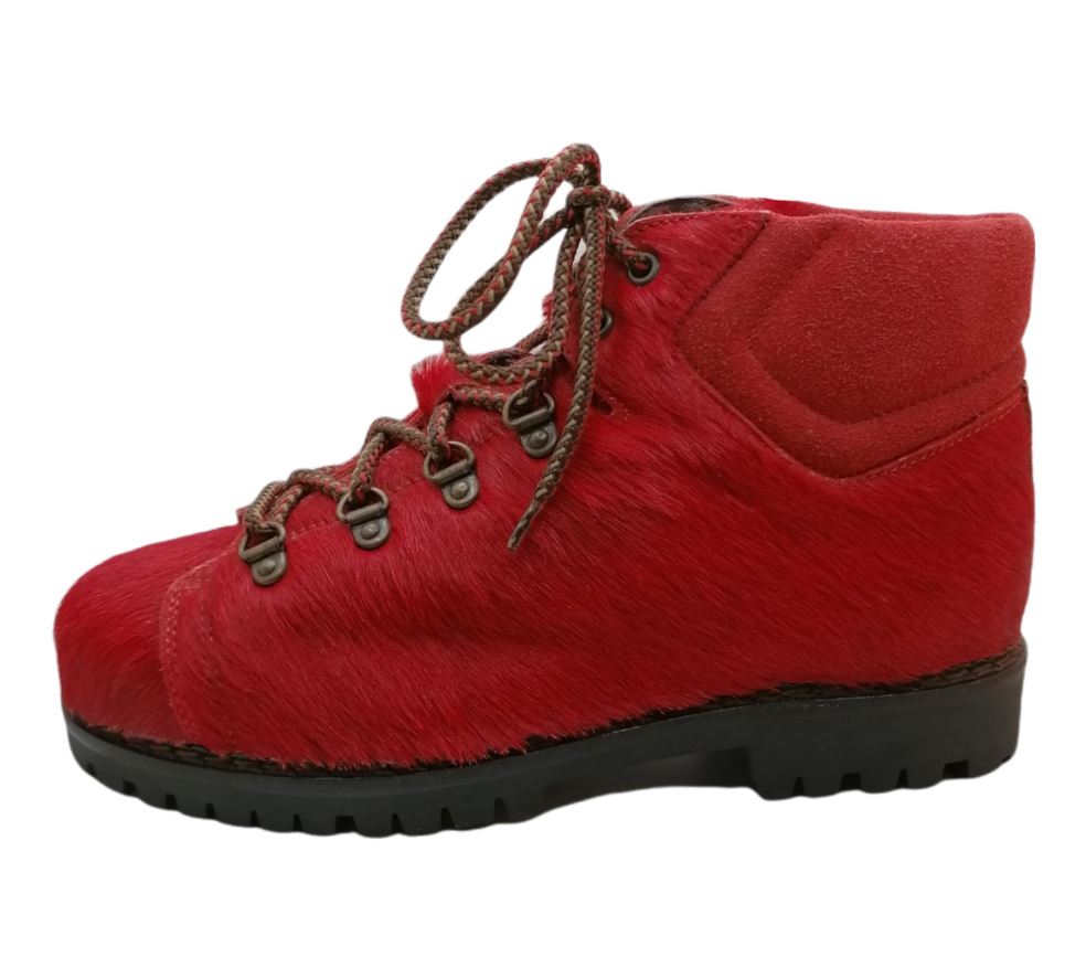 Pedule in cavallino rosso